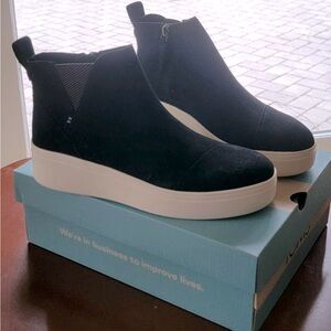 TOMS Jamie Black Suede Bootie